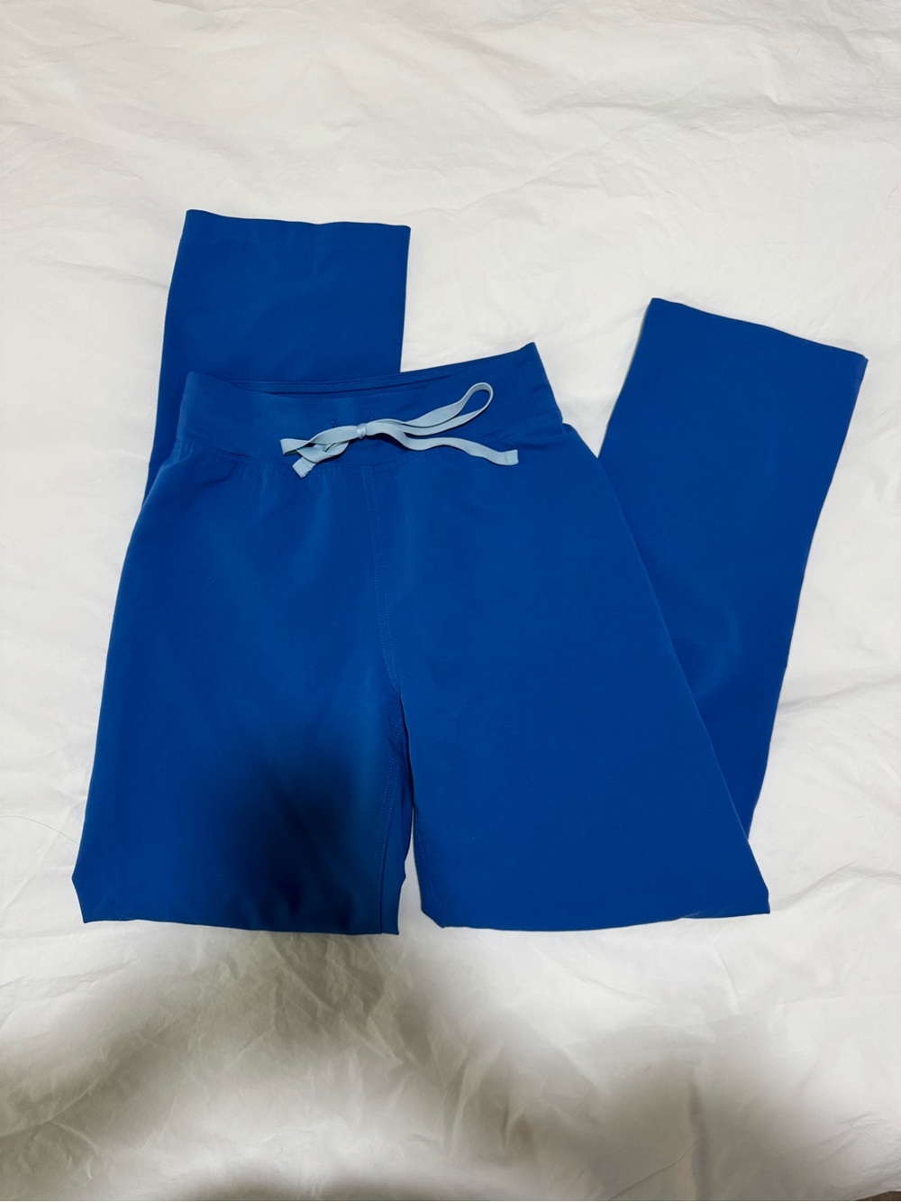 FIGS Livingston scrub Pants in royal blue
